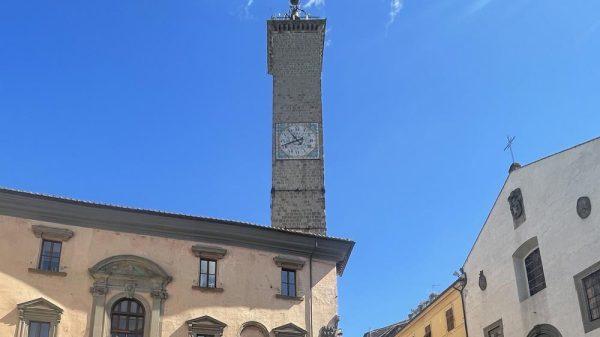 TusciaLove - Viterbo - Torre dell'orologio - Piazza del Comune